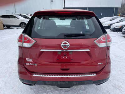 2015 Nissan Rogue, $5999. Photo 6
