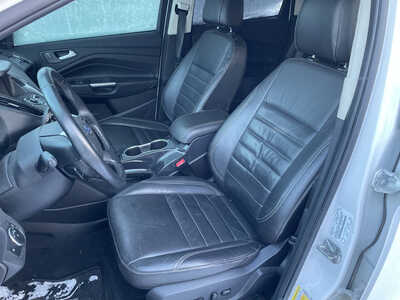 2015 Ford Escape, $1399. Photo 8