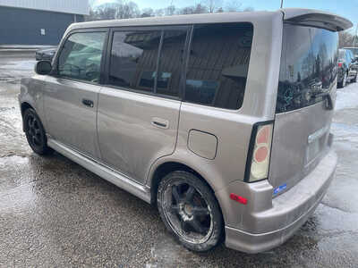 2004 Scion xB, $1999. Photo 5