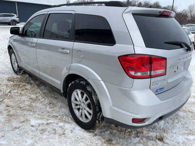 2014 Dodge Journey, $3999. Photo 5
