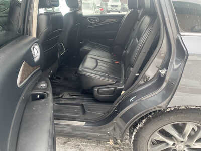 2013 Infiniti JX35, $3999. Photo 12
