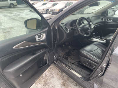 2013 Infiniti JX35, $3999. Photo 8