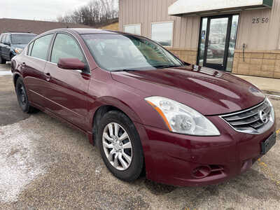 2012 Nissan Altima, $2999. Photo 2
