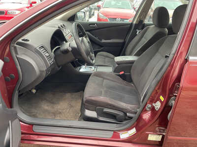 2012 Nissan Altima, $2999. Photo 9
