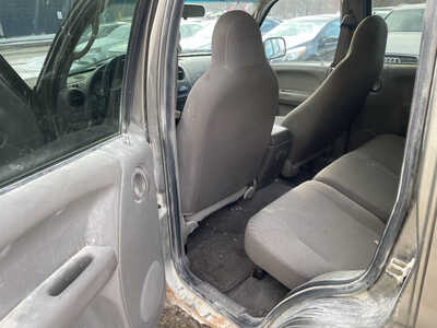 2004 Jeep Liberty, $2999. Photo 12