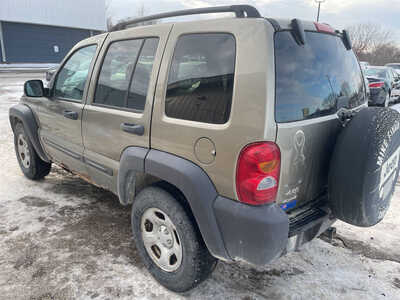 2004 Jeep Liberty, $2999. Photo 5