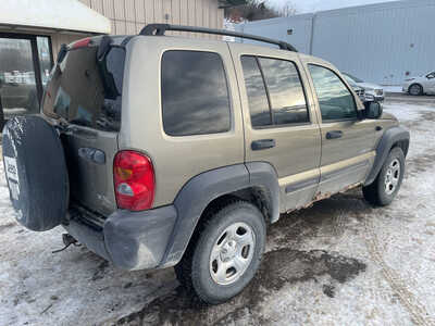 2004 Jeep Liberty, $2999. Photo 7