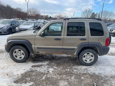 2004 Jeep Liberty, $2999. Photo 8
