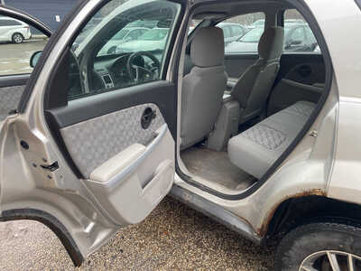 2007 Chevrolet Equinox, $1999. Photo 12