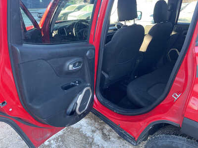 2015 Jeep Renegade, $4999. Photo 12