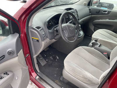 2011 Kia Sedona, $1999. Photo 10