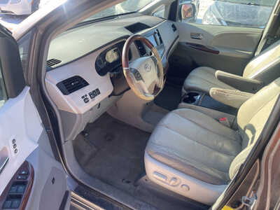 2011 Toyota Sienna, $5999. Photo 10