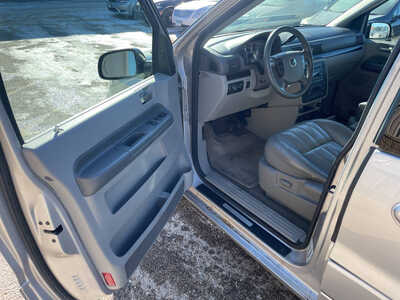 2004 Mercury Monterey, $2999. Photo 9