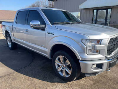 2016 Ford F150 Crew Cab, $16999. Photo 2