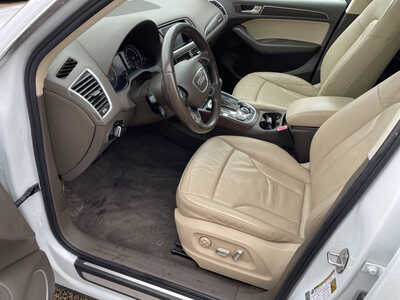 2016 Audi Q5, $2775. Photo 11