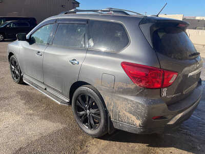 2018 Nissan Pathfinder, $2999. Photo 4