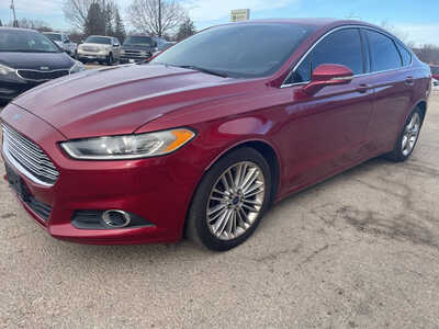 2016 Ford Fusion, $3999. Photo 4