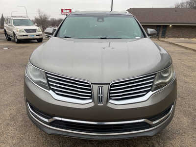 2016 Lincoln MKX, $6999. Photo 3