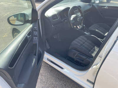 2014 Volkswagen GTI, $4999. Photo 8