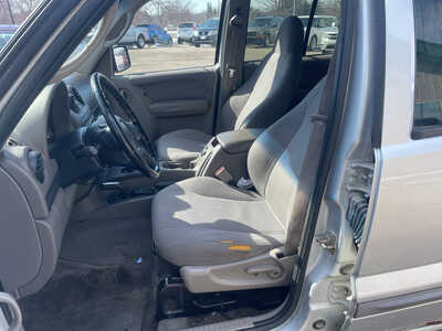 2002 Jeep Liberty, $1499. Photo 9
