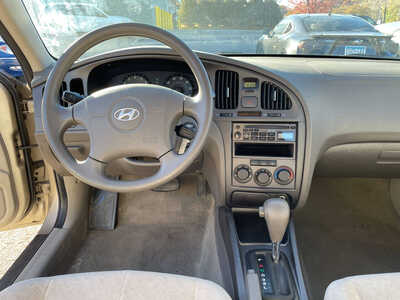 2006 Hyundai Elantra, $899. Photo 10