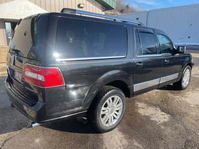 2013 Lincoln Navigator L, $5999. Photo 7