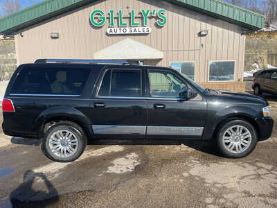 2013 Lincoln Navigator L, $5999. Photo 1
