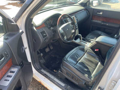 2009 Ford Flex, $3499. Photo 10