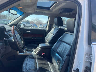 2009 Ford Flex, $3499. Photo 12