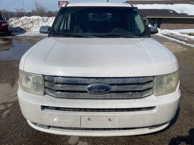 2009 Ford Flex, $3499. Photo 3