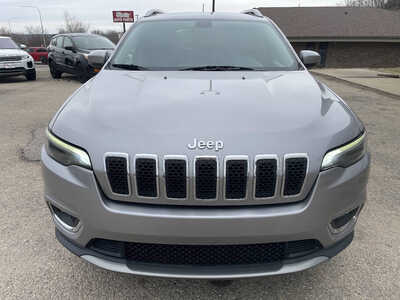 2019 Jeep Cherokee, $6999. Photo 3