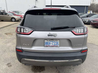 2019 Jeep Cherokee, $6999. Photo 7