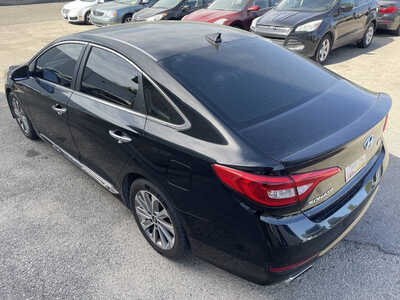 2015 Hyundai Sonata, $3999. Photo 10