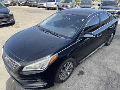 2015 Hyundai Sonata, $3999. Photo 11