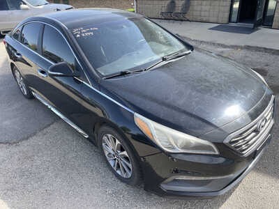 2015 Hyundai Sonata, $3999. Photo 12