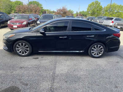 2015 Hyundai Sonata, $3999. Photo 5