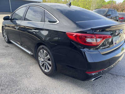 2015 Hyundai Sonata, $3999. Photo 6