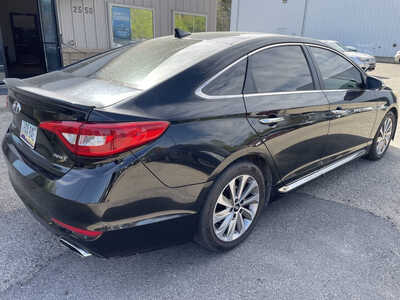 2015 Hyundai Sonata, $3999. Photo 8