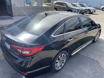 2015 Hyundai Sonata, $3999. Photo 9