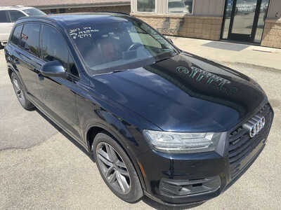 2017 Audi Q7, $9999. Photo 12