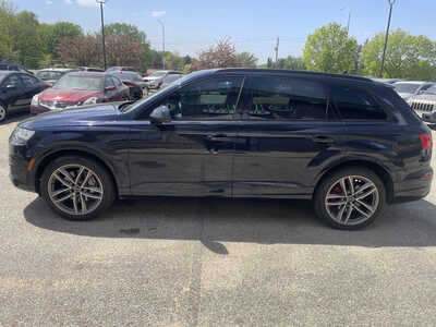 2017 Audi Q7, $9999. Photo 5