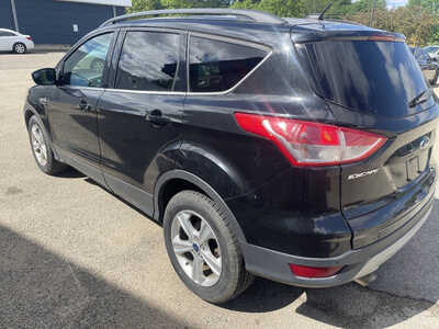 2015 Ford Escape, $4999. Photo 6