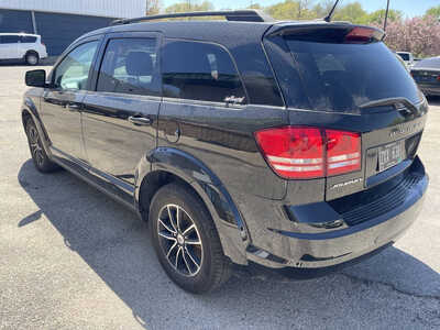 2018 Dodge Journey, $4999. Photo 6