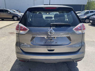 2015 Nissan Rogue, $4999. Photo 7
