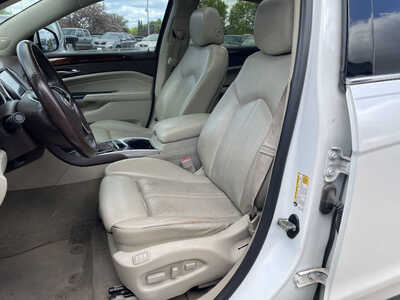 2015 Cadillac SRX, $3999. Photo 11