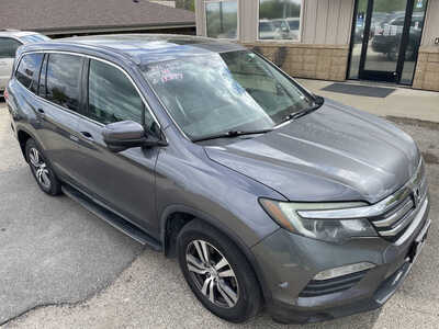 2016 Honda Pilot, $13999. Photo 12