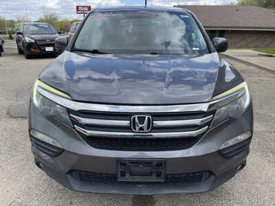 2016 Honda Pilot, $13999. Photo 3