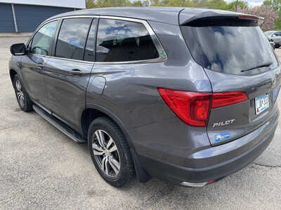 2016 Honda Pilot, $13999. Photo 6