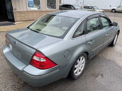 2006 Ford Five Hundred, $999. Photo 9