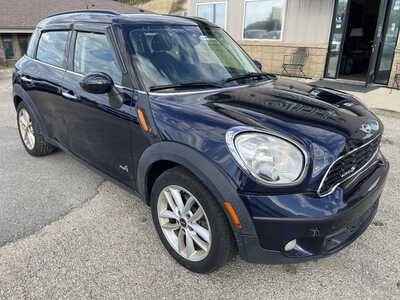 2014 MINI Cooper Countryman, $3999. Photo 2